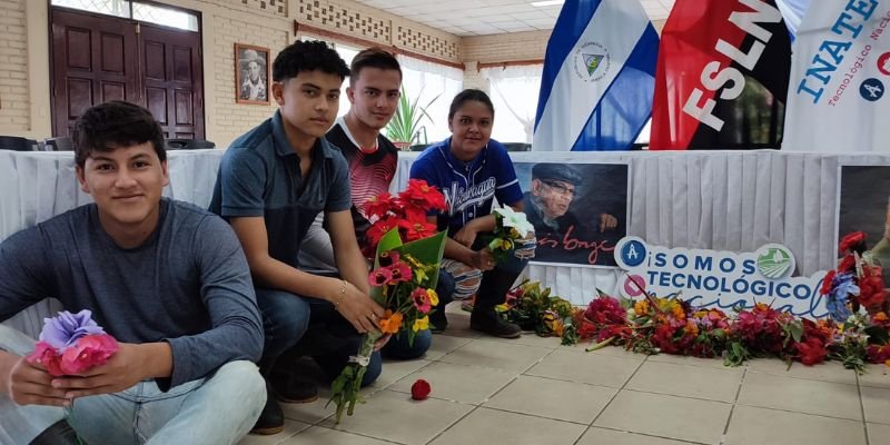Centros Tecnológicos Conmemoran a los Comandantes: Fidel Castro Ruz y Tomás Borge Martínez
