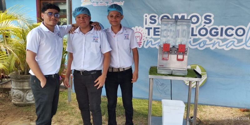 Certamen Tecnológico Creativo de Innovación Gastronómica en el Centro Técnico Pepe Escudero, León