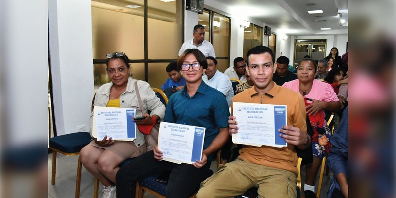 Protagonistas de la capacitación técnica celebran Entrega de Certificados en Managua