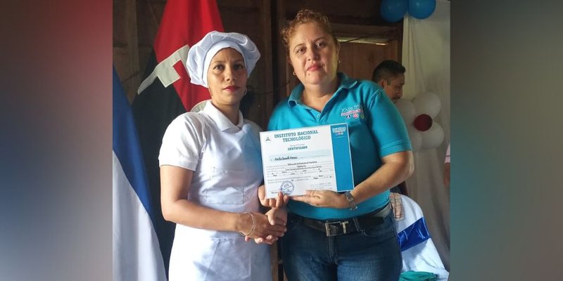 Protagonistas de la Comunidad Floripón en Siuna se Capacitan en la Elaboración de Repostería