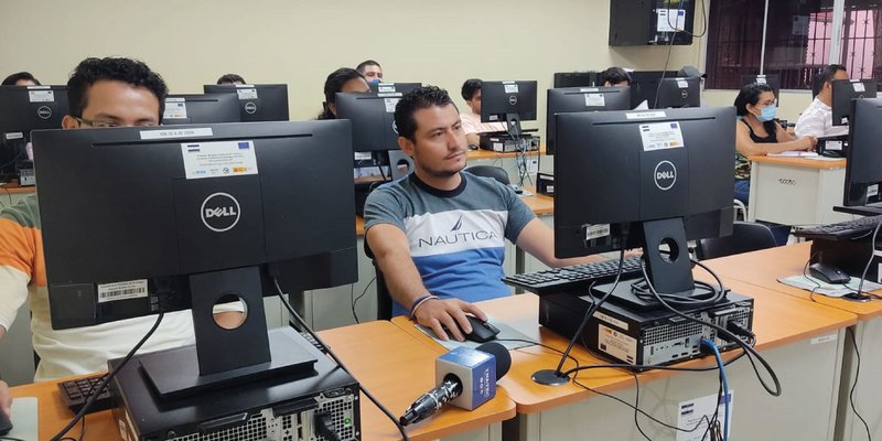 Curso especializado en "Técnicas de Protección de Ciberseguridad" fortalece capacidades en el Centro Tecnológico Manuel Olivares Rodríguez de Managua