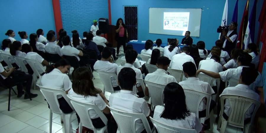 Estudiantes técnicos participan de taller sobre Cultura de Paz
