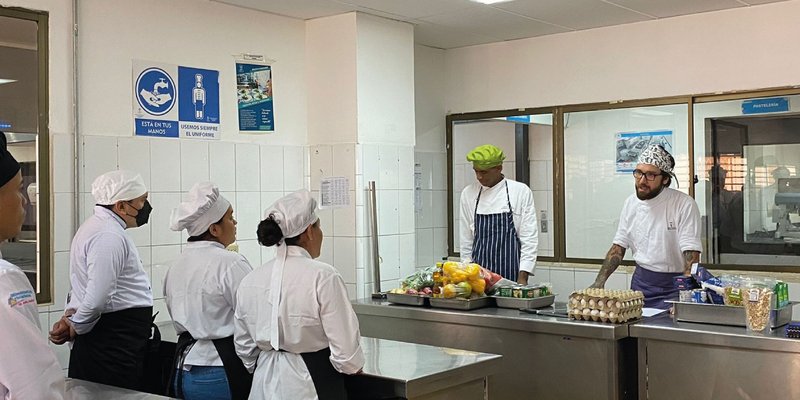 Docentes Técnicos inician curso especializado de Cocina y Gastronomía Brasileña