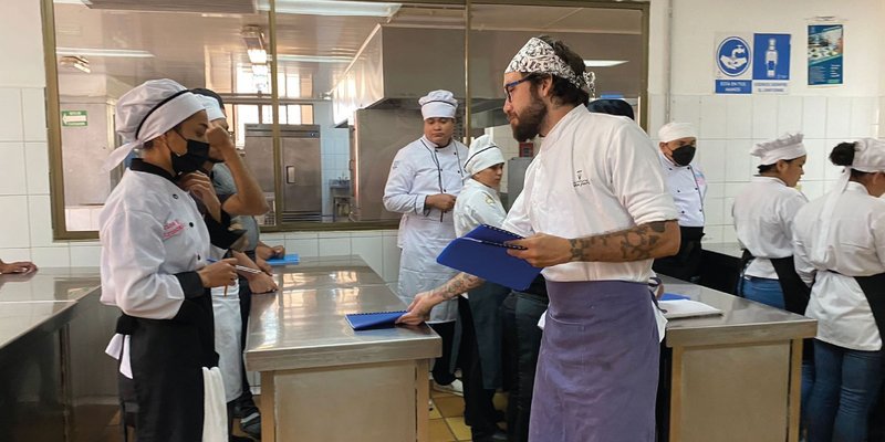 Docentes Técnicos inician curso especializado de Cocina y Gastronomía Brasileña