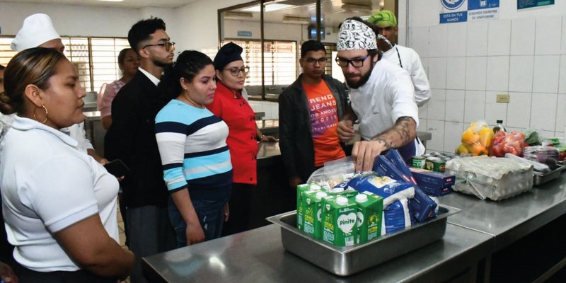 Docentes Técnicos inician curso especializado de Cocina y Gastronomía Brasileña