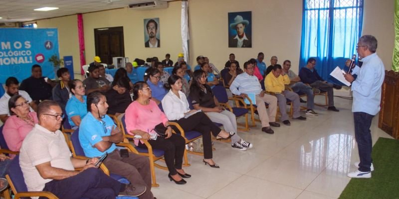Comunidad educativa participa en la construcción de la Estrategia Nacional de Educación 2027-2030