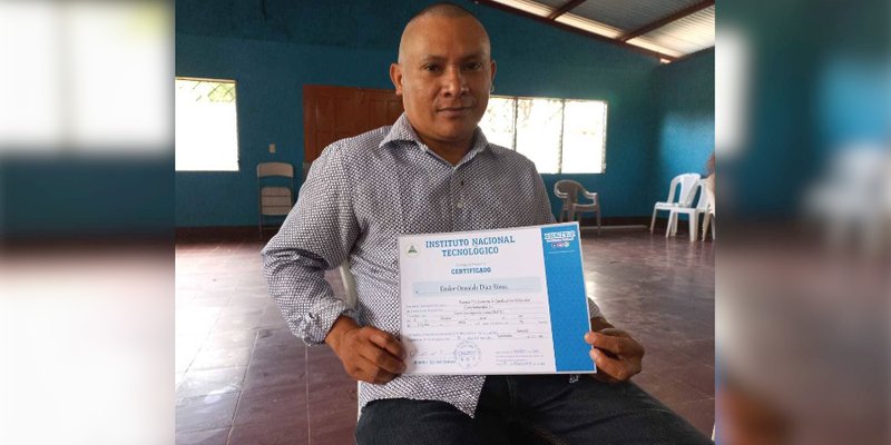 Protagonistas de Cusmapa se certifican en los cursos “Buenas Practicas Vehicular y Costura Creativa”