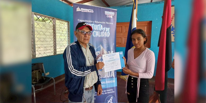 Protagonistas de Cusmapa se certifican en los cursos “Buenas Practicas Vehicular y Costura Creativa”