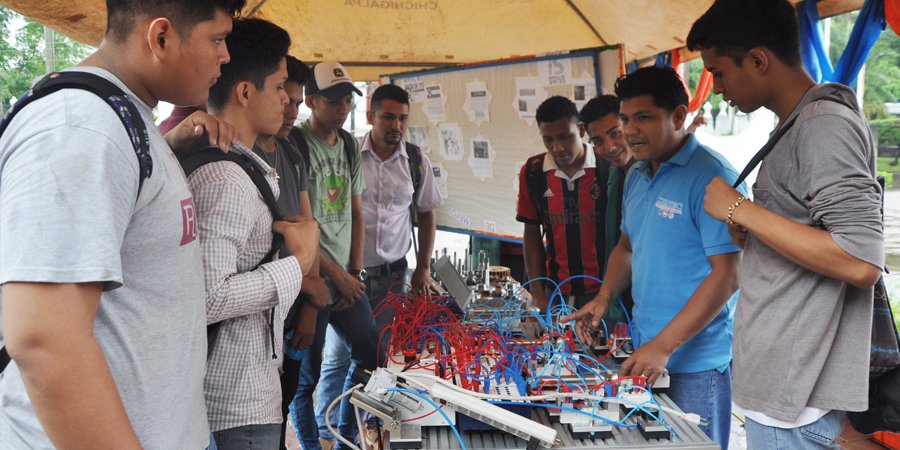 Tecnológico industrial de Chinandega promueve matriculas para el II semestre.