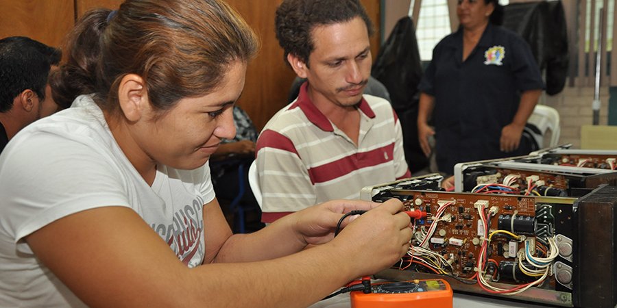 Centro Tecnológico Cmte. Hugo Chávez Frías