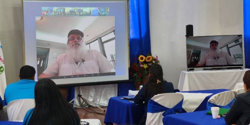Hacia una educación técnica de vanguardia: más 3,000 maestros fortalecen habilidades socioemocionales