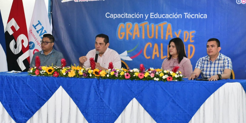 Realizan Encuentro Nacional con protagonistas  del Programa Usura Cero