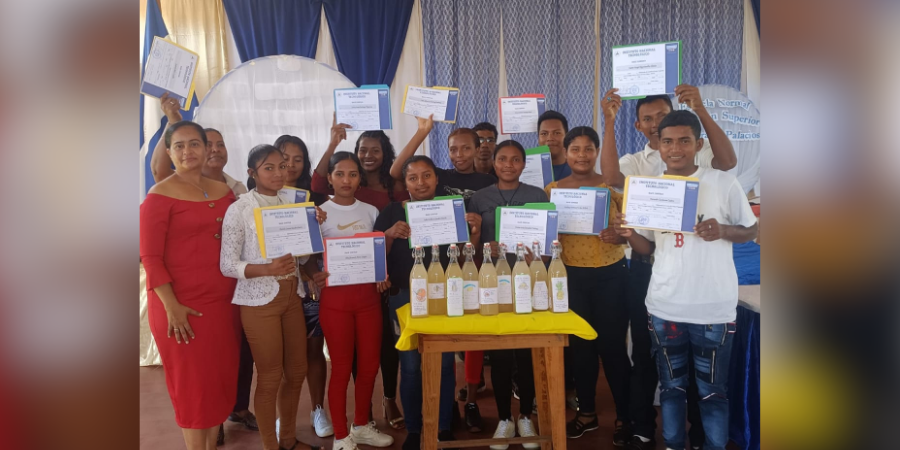 Aprenden a procesar frutas de temporada en  Curso de Agro industrialización, en Puerto Cabezas