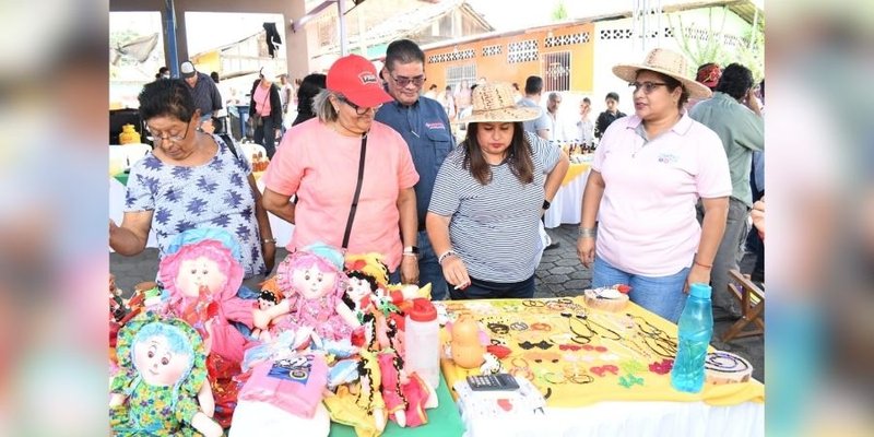 Emprendedores y Artesanos de Masaya participan del Primer Festival “Monimbó: Un Pueblo que Emprende”