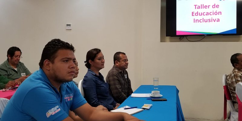 Docentes y servidores públicos de INATEC