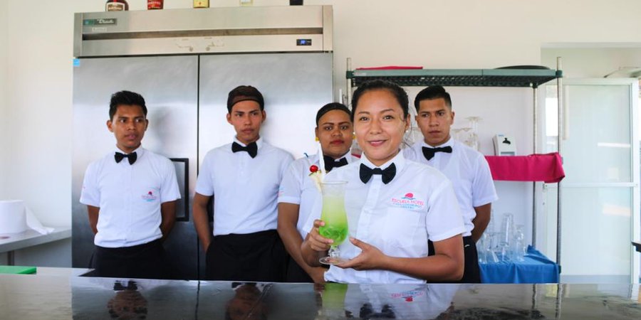 Disfruta de la semana patria en la Escuela Hotel Casa Luxemburgo