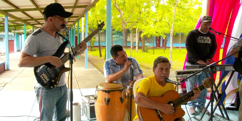 TECNacional - Estudiantes del CT Simón Bolívar conmemoran al Cmdte. Carlos Fonseca