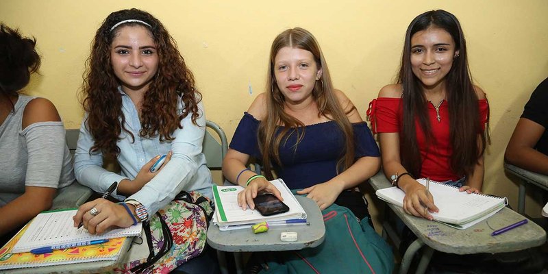 TECNacional - Estudiantes técnicos inician sus clases del segundo semestre