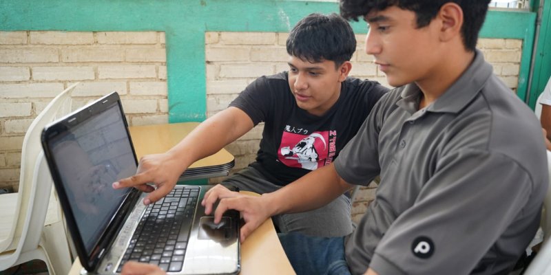 Educación Técnica Honra Legado del General Sandino con Demostraciones Tecnológicas en Managua