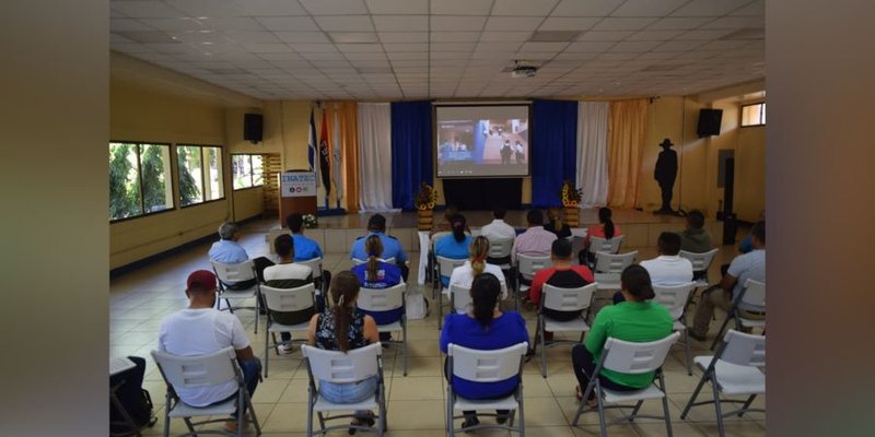 Emprendedores y Jóvenes Chinandeganos Recorrieron el Centro Tecnológico Padre Teodoro Kint