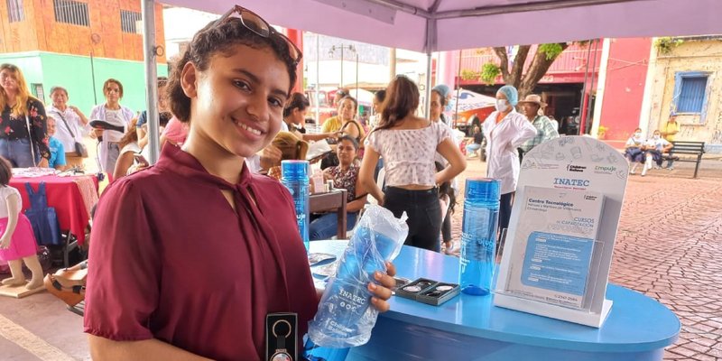 Centros Tecnológicos de Chinandega presentan oferta educativa en Festival “Tu oportunidad en el TEC”