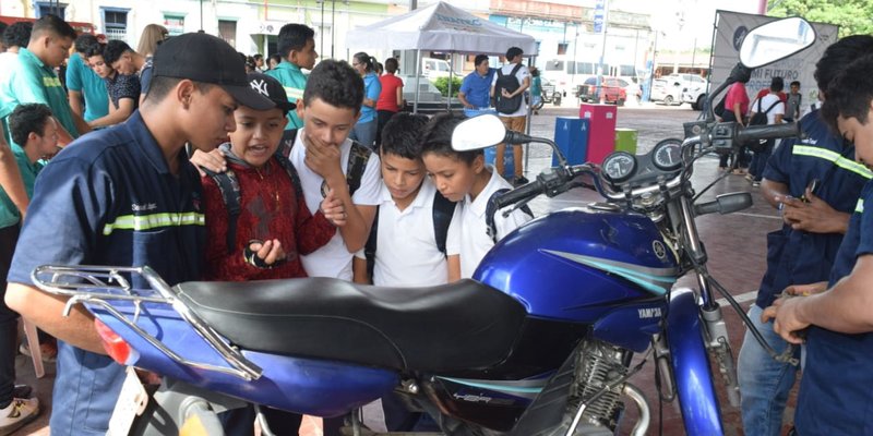 Centros Tecnológicos de Chinandega presentan oferta educativa en Festival “Tu oportunidad en el TEC”