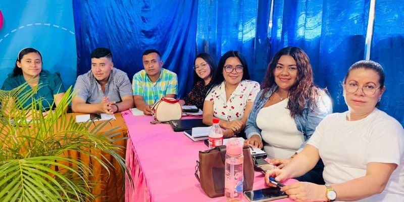 Encuentro metodológico fortalece capacitación del Programa Usura Cero para el segundo semestre de 2026