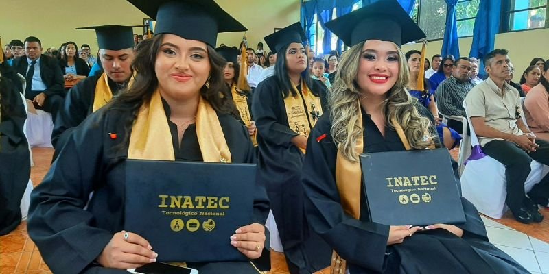 Graduación de Nuevos Profesionales técnicos del Centro Tecnológico del Municipio de Matagalpa.