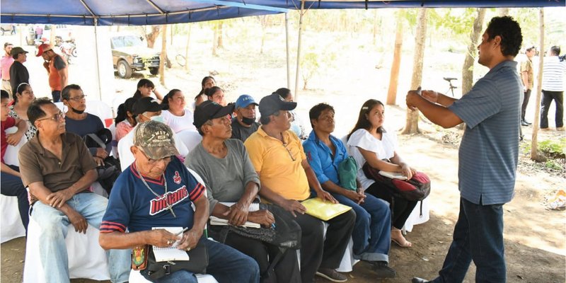 Productores de Monimbó en Masaya Inician Curso Técnico en Aves y Cerdos