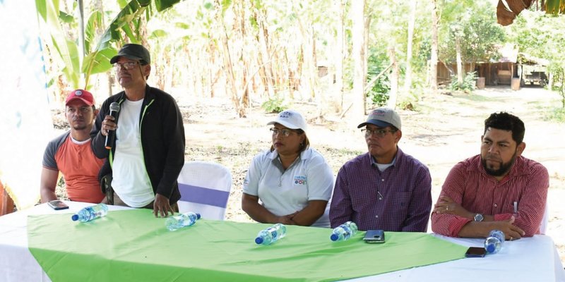 Productores de Monimbó en Masaya Inician Curso Técnico en Aves y Cerdos
