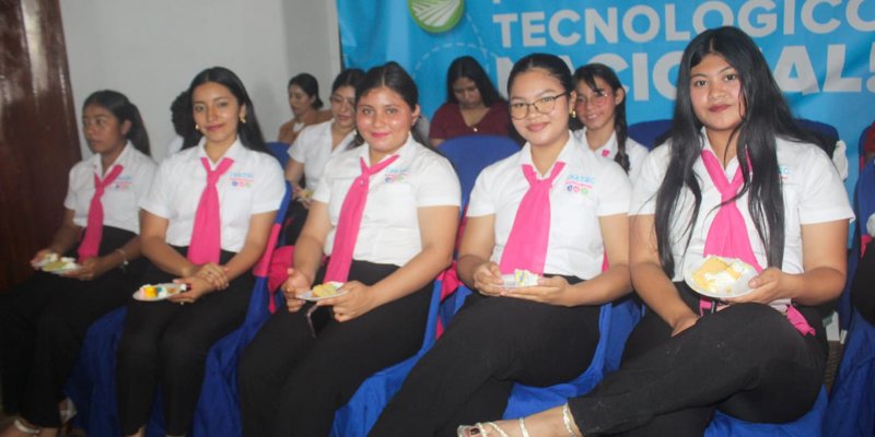 Festival de la Juventud Heroica celebró legado de Martha Navarro con educación gratuita y de calidad