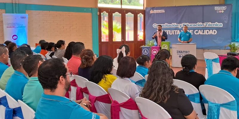 Con 20 Festivales Departamentales de Innovación Pedagógica el Sistema Educativo Nacional celebra las fiestas patrias