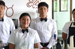 Festivales de postres y bebidas a base de café con estudiantes de Educación Técnica