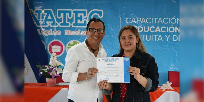 Docentes Mined celebran entrega de Certificados en el Centro Tecnológico en Ticuantepe