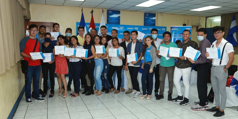 Finalizan cursos de Inglés y Herramientas Tics