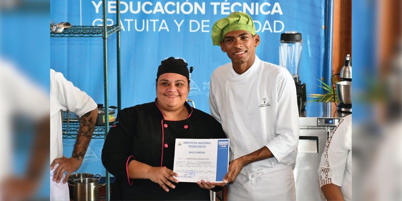 Docentes de Hotelería se especializan en Cocina Regional Brasileña