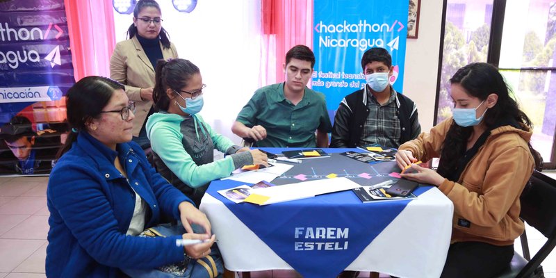 Innovación y Creatividad en los Ideathones Departamentales