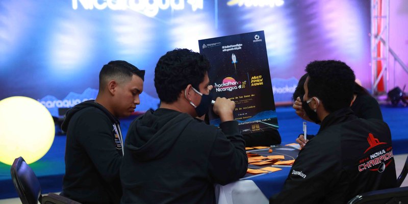 Innovación y Creatividad en los Ideathones Departamentales