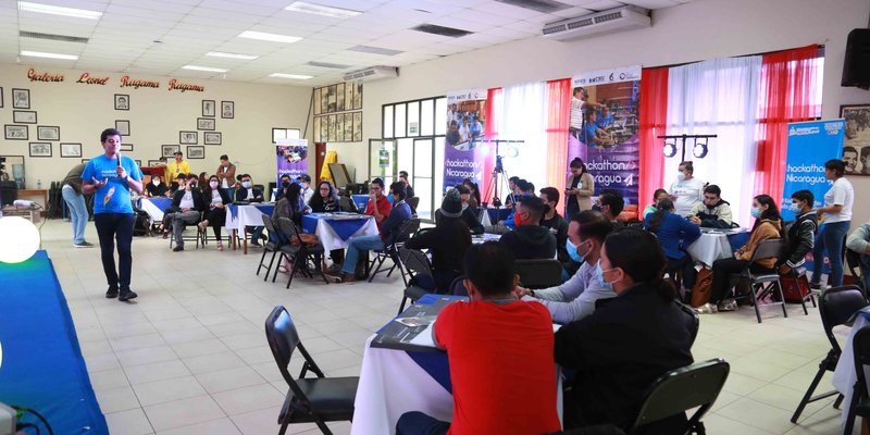 Innovación y Creatividad en los Ideathones Departamentales