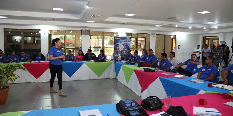 TECNacional - Encuentro Regional con facilitadores del programa Usura Cero