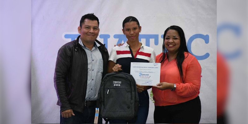 INATEC desarrolló 2do Concurso Nacional de Escritura Creativa en Inglés