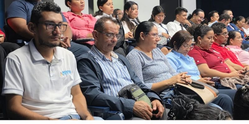 Investigadores educativos impulsan la innovación y el conocimiento