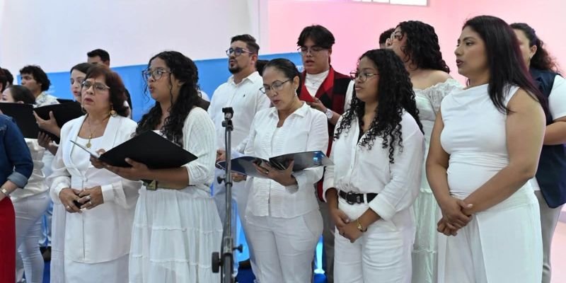 Jóvenes convierten su aprendizaje musical