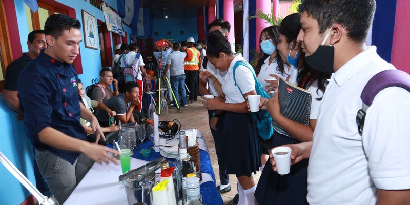 Estudiantes técnicos de León saludan gesta heroica de Rigoberto López