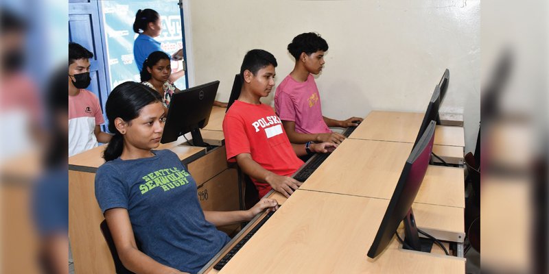 Centro Técnico de Chinandega inaugura 2 Laboratorios de Computación