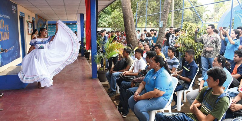 Centro Técnico de Chinandega inaugura 2 Laboratorios de Computación