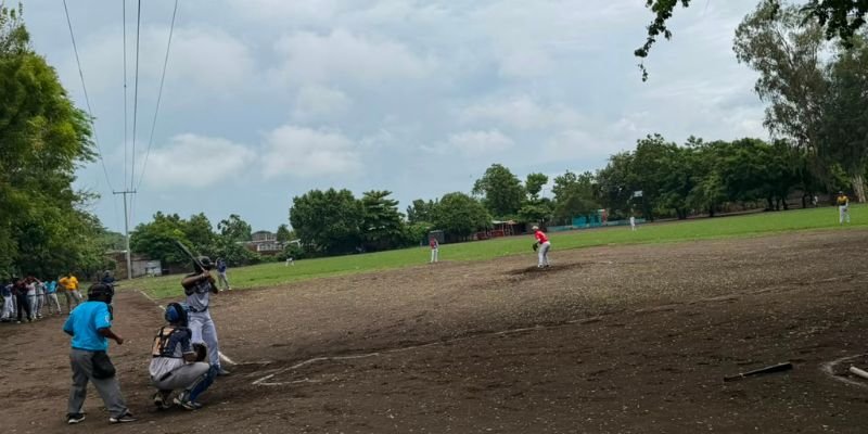 Más de 1,200 estudiantes de educación técnica participan de los Juegos Deportivos Regionales