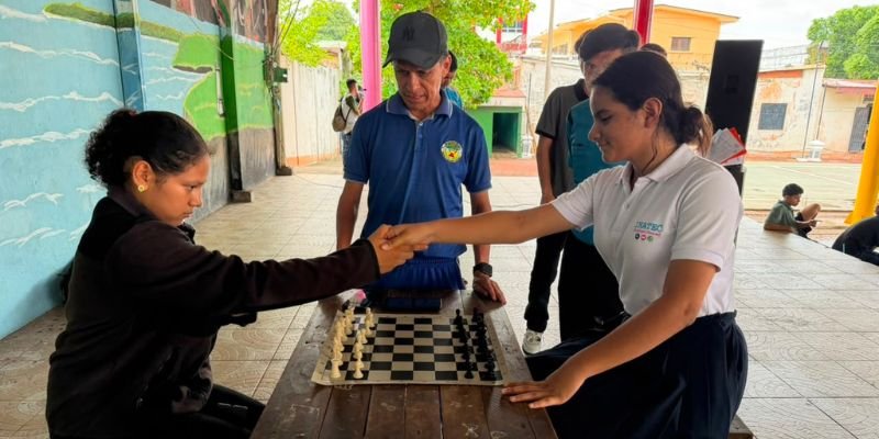 Más de 1,200 estudiantes de educación técnica participan de los Juegos Deportivos Regionales
