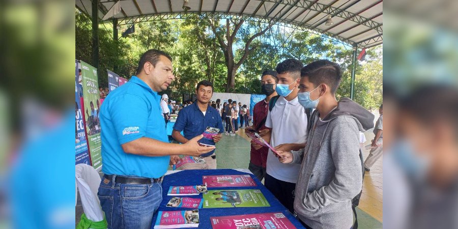 Centros Tecnológicos de Madriz presentan oferta formativa 2023 a la población en general