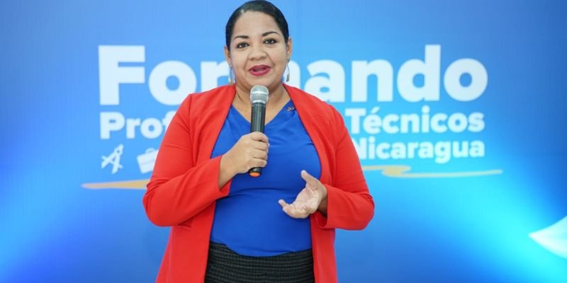 Maestras y maestros fortalecen sus competencias en el II Encuentro Nacional de Actualización Pedagógica